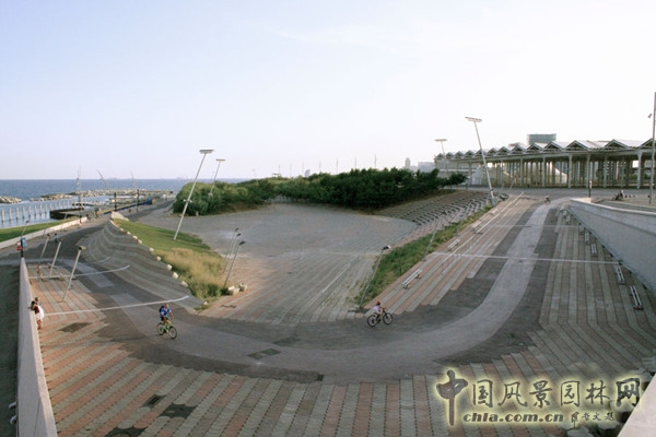 9月14日頭條：巴塞羅那S-E海濱公園項(xiàng)目賞析