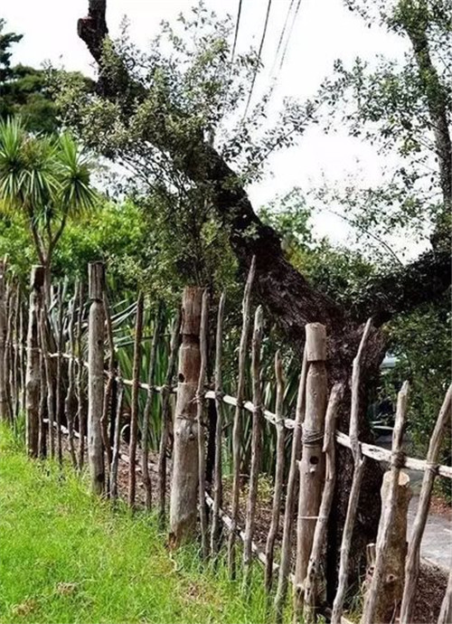 籬笆的幾種設(shè)計(jì)風(fēng)格，讓你的小院別有情致
