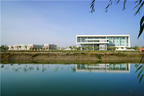 新疆大學(xué)科學(xué)技術(shù)學(xué)院圖書館設(shè)計(jì)