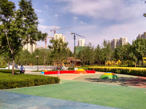 園冶杯專業(yè)獎(jiǎng)：固安迎賓大道街角北、南公園