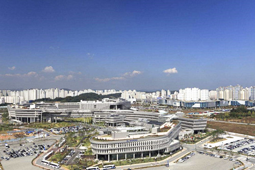 從北京行政中心“東遷”看國內(nèi)外城市副中心規(guī)劃建設(shè)