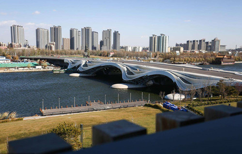 從北京行政中心“東遷”看國內(nèi)外城市副中心規(guī)劃建設(shè)
