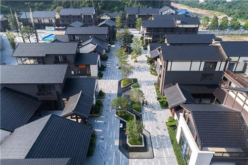 禪緣此地，不向遠(yuǎn)方——新興禪域小鎮(zhèn)