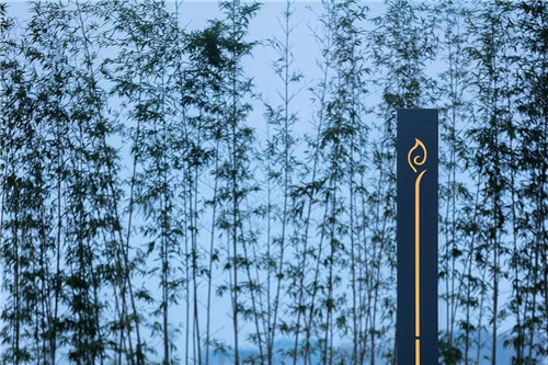 禪緣此地，不向遠(yuǎn)方——新興禪域小鎮(zhèn)