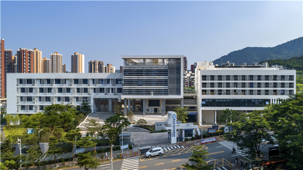 深圳云海學(xué)校:以高效布局應(yīng)對(duì)復(fù)雜場(chǎng)地
