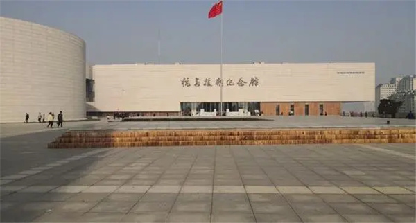 品鑒紅色景觀，追尋紅色記憶