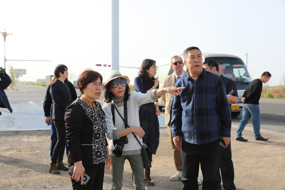 國際城市與區(qū)域規(guī)劃師學(xué)會(huì)主席埃利塞伊一行到定州考察調(diào)研
