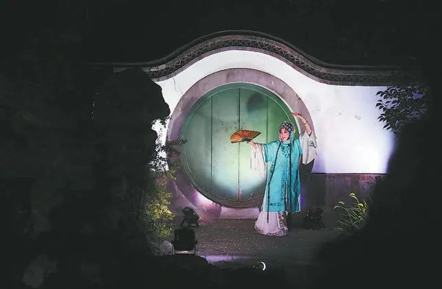 京城公園上演“奇妙夜”！夜生活可以如此豐富